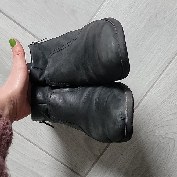 UGG • Aureo Ankle Boot, Zipper, Size 10 - Picture 10 of 10